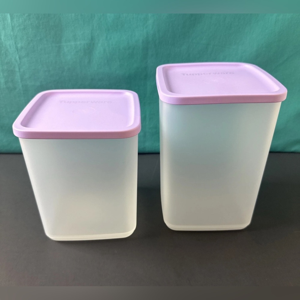 Tupperware Basic Bright Square Container Lilac Purple 9.25 Cup & 7.25 Cup New
